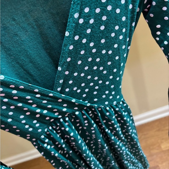 Pretty little thing green polkadot mini dress - Picture 4 of 5